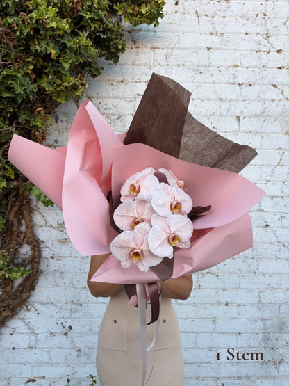 En Masse Cut Stem Orchid Bouquet
